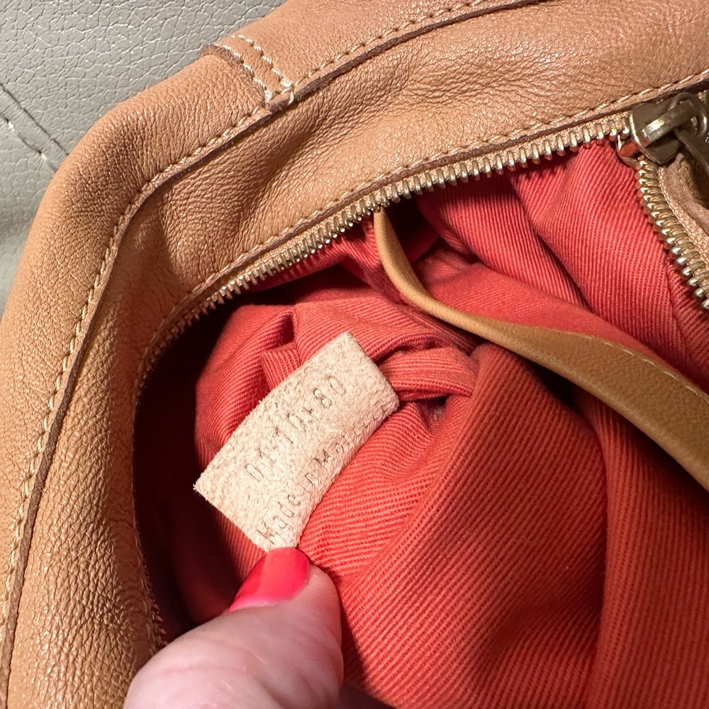Chloe Orange Hobo Bag - Picture 11 of 12